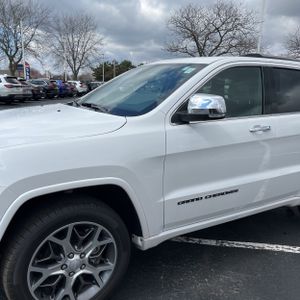 JEEP GRAND CHEROKEE OVERLAND - 2