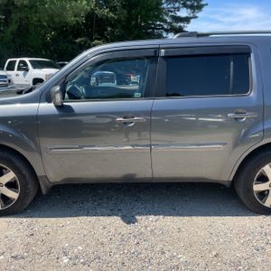 2013 Honda PILOT TOURING 照片 4