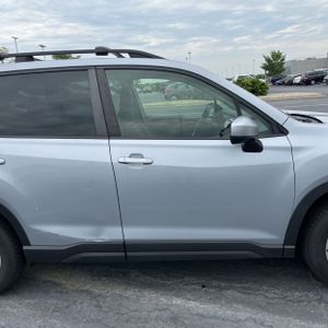 صورة مصغرة 11 لـ 2020 Subaru FORESTER PREMIUM