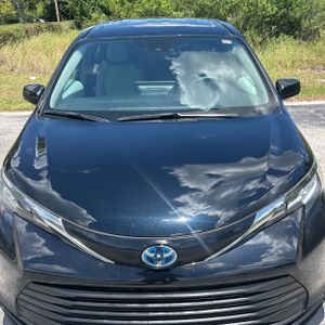 2025 Toyota SIENNA LE 8-PASSENGER 照片 15