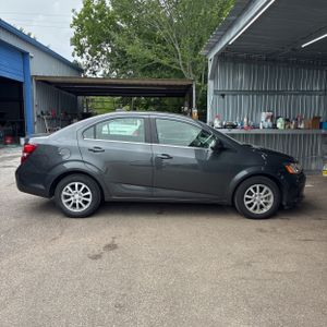 CHEVROLET SONIC LT AUTO - 10