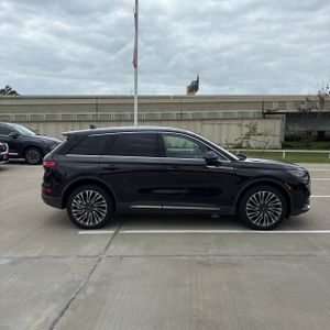 LINCOLN CORSAIR RESERVE - 10