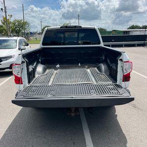 2021 Nissan TITAN SV — миниатюра 41