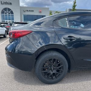 صورة 8 لـ 2017 Mazda MAZDA3 SPORT
