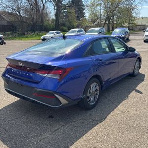 HYUNDAI ELANTRA SEL - 8