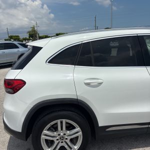 صورة 9 لـ 2021 Mercedes-BENZ GLA