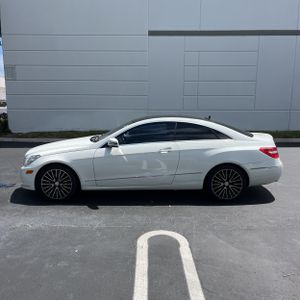 MERCEDES-BENZ E-CLASS - 3