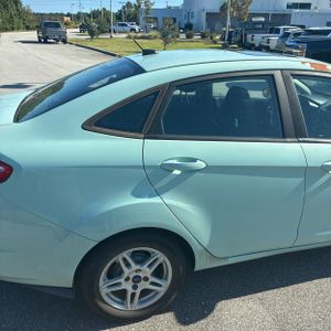 2017 FORD FIESTA SE — фото 9