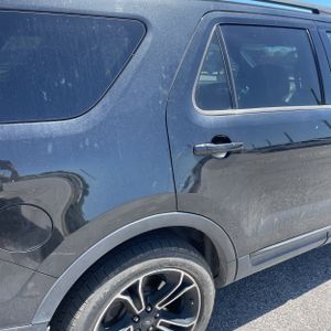 FORD EXPLORER SPORT - 9