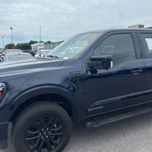 FORD F-150 LARIAT - 2