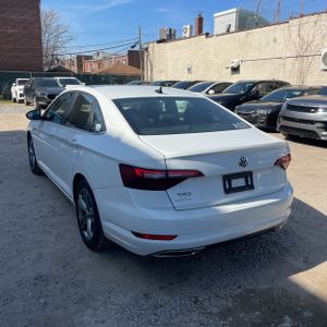 VOLKSWAGEN JETTA R-LINE - 5