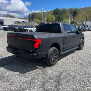 FORD F-150 LIGHTNING LARIAT - 8