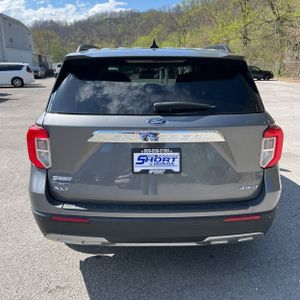 FORD EXPLORER XLT - 7