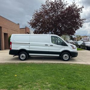FORD TRANSIT 250 - 10