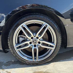 2019 Mercedes-BENZ E-CLASS 缩略图 17