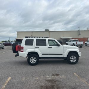 JEEP LIBERTY SPORT - 10