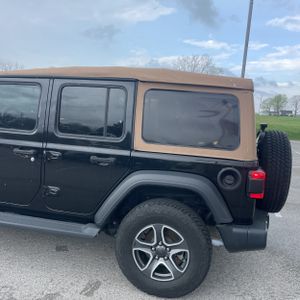 JEEP WRANGLER UNLIMITED BLACK AND TAN - 6