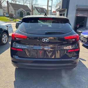 HYUNDAI TUCSON SE - 7