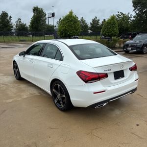 2019 Mercedes-BENZ A-CLASS — фото 5