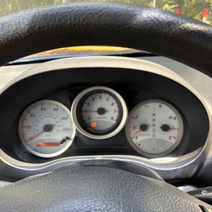 2005 Toyota RAV4 BASE — миниатюра 37