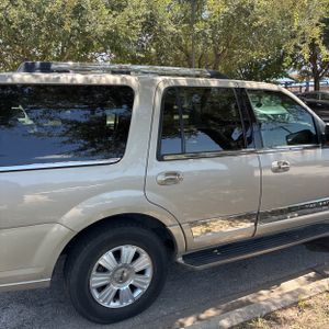 صورة 9 لـ 2008 Lincoln NAVIGATOR BASE