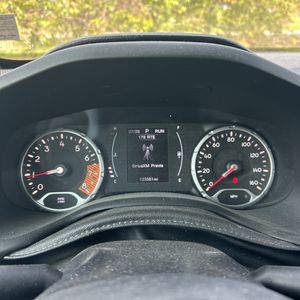 2020 JEEP RENEGADE LATITUDE 缩略图 38