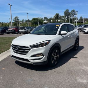 HYUNDAI TUCSON VALUE - 1
