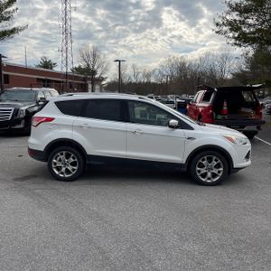 FORD ESCAPE TITANIUM - 10