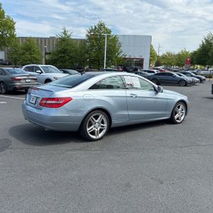 MERCEDES-BENZ E-CLASS - 8