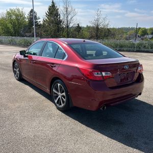 SUBARU LEGACY 3.6R LIMITED - 5