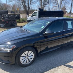 VOLKSWAGEN JETTA S - 2