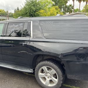 CHEVROLET SUBURBAN LT - 6