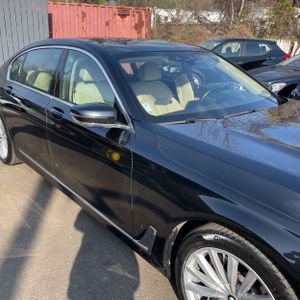 BMW 740I XDRIVE - 9