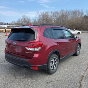 SUBARU FORESTER PREMIUM - 8