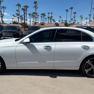2024 Mercedes-BENZ C-CLASS 照片 4
