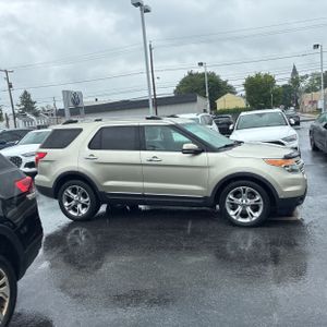 FORD EXPLORER LIMITED - 10