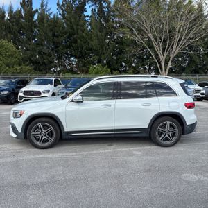 MERCEDES-BENZ GLB - 3