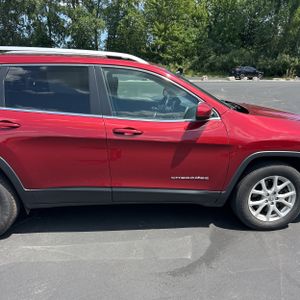 2017 JEEP CHEROKEE LATITUDE — миниатюра 11