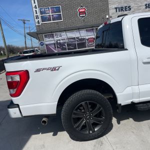 FORD F-150 LARIAT - 9