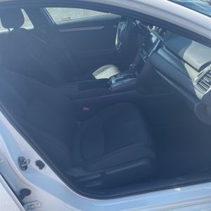 صورة مصغرة 32 لـ 2019 Honda CIVIC EX