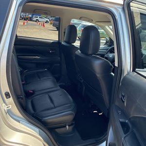 صورة مصغرة 35 لـ 2019 Mitsubishi OUTLANDER SEL