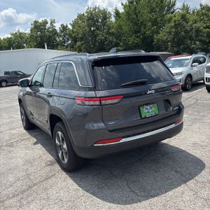2025 JEEP GRAND CHEROKEE 4XE 照片 5