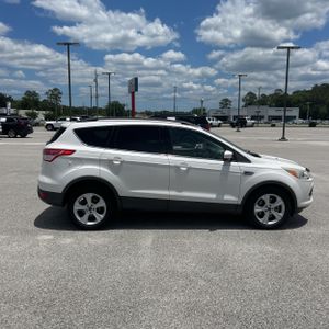 FORD ESCAPE SE - 10