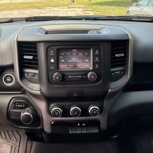 صورة مصغرة 36 لـ 2019 RAM 1500 TRADESMAN