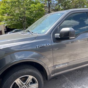 صورة 2 لـ 2018 FORD F-150 LARIAT