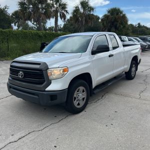 2016 Toyota TUNDRA SR photo 1