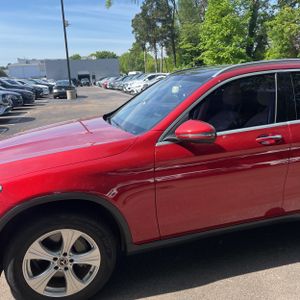 MERCEDES-BENZ GLC - 2