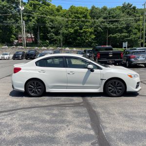 2017 Subaru WRX BASE — фото 10