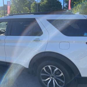 FORD EXPLORER ST - 6