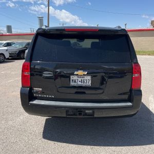 CHEVROLET SUBURBAN LT - 7